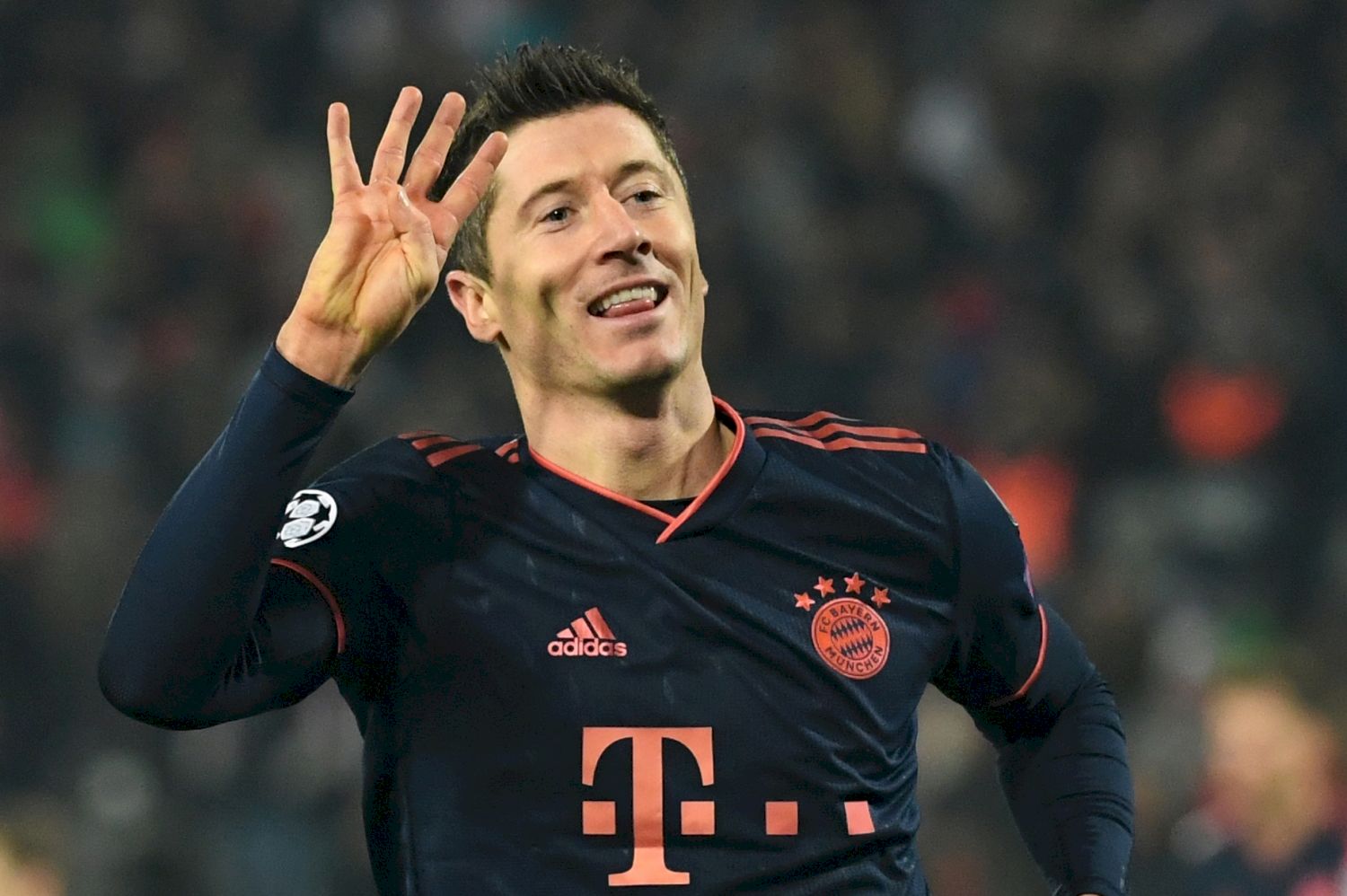 Robert Lewandowski Defender